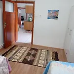 Апартаменты Acan Guenluek Kiralik Ev Uerguep