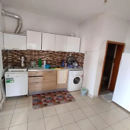 公寓 Acan Guenluek Kiralik Ev Uerguep *