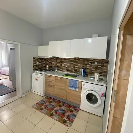 Appartement Acan Guenluek Kiralik Ev Uerguep Mustafapaşa