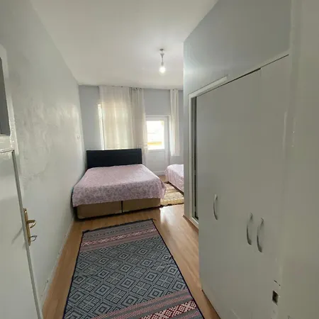 Apartment Acan Guenluek Kiralik Ev Uerguep