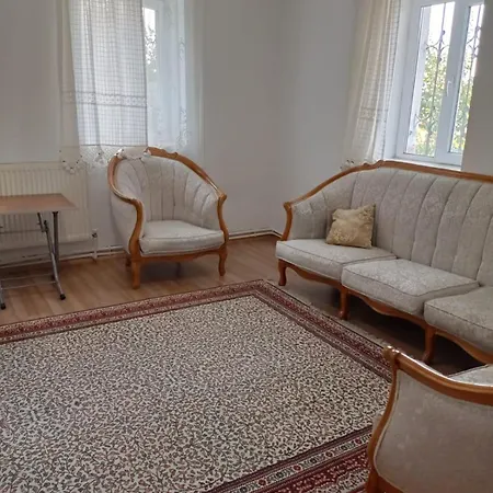 Acan Guenluek Kiralik Ev Uerguep 公寓 Mustafapaşa