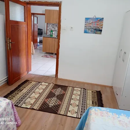 Apartment Acan Guenluek Kiralik Ev Uerguep