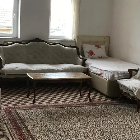 Apartment Acan Guenluek Kiralik Ev Uerguep *