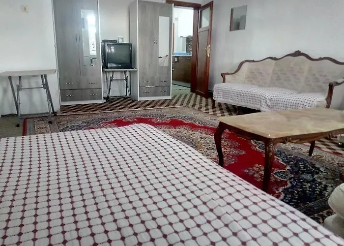 Apartman Acan Guenluek Kiralik Ev Uerguep Mustafapaşa