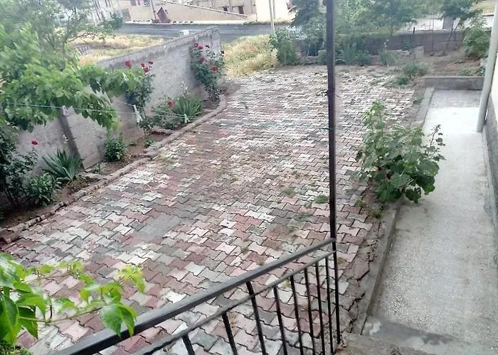Acan Guenluek Kiralik Ev Uerguep Apartman