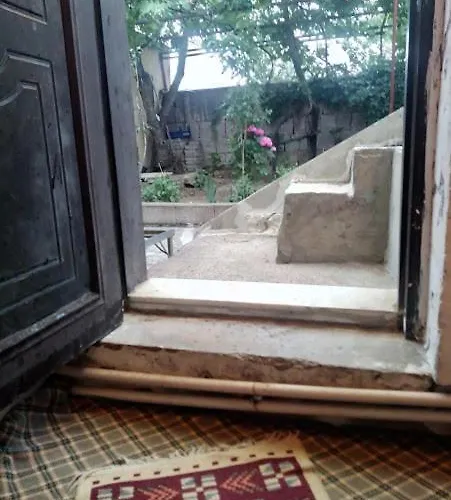 Acan Guenluek Kiralik Ev Uerguep * Mustafapaşa