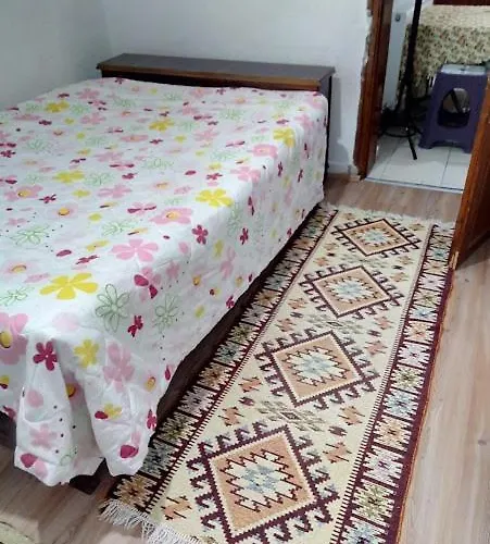 Acan Guenluek Kiralik Ev Uerguep * Mustafapaşa