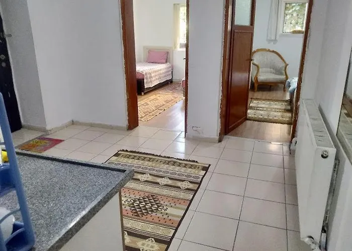 Acan Guenluek Kiralik Ev Uerguep * Mustafapaşa