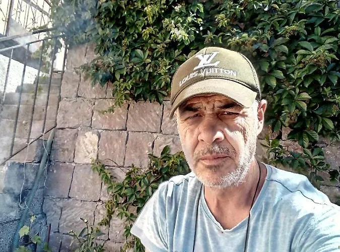 Acan Guenluek Kiralik Ev Uerguep *