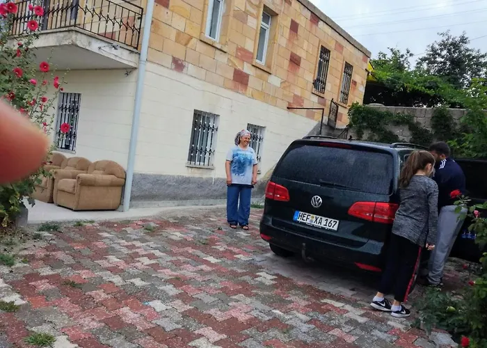 Acan Guenluek Kiralik Ev Uerguep Apartman Mustafapaşa