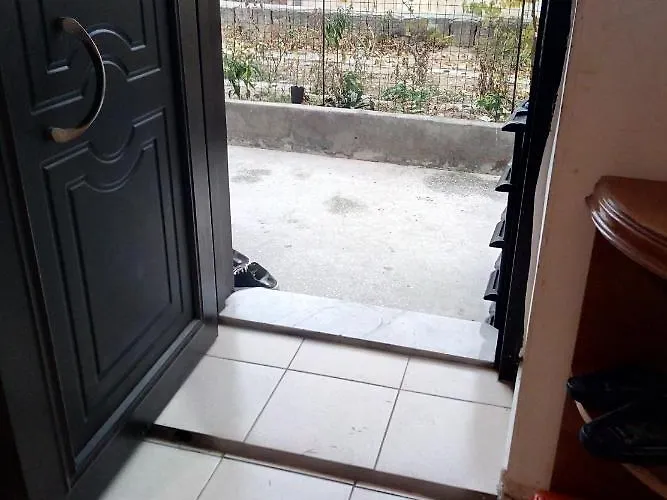 Apartman Acan Guenluek Kiralik Ev Uerguep